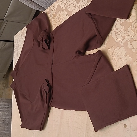NWT Universal Thread Jumpsuit Pantsuit Sweats Brown Women’s Size XSmall - Picture 5 of 5